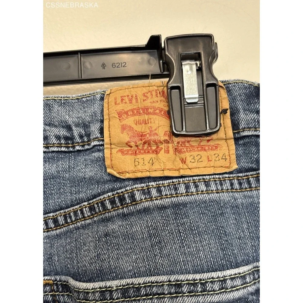 Levi's Blue 514 Men's Classic Straight‎ Jeans - Size 32x34